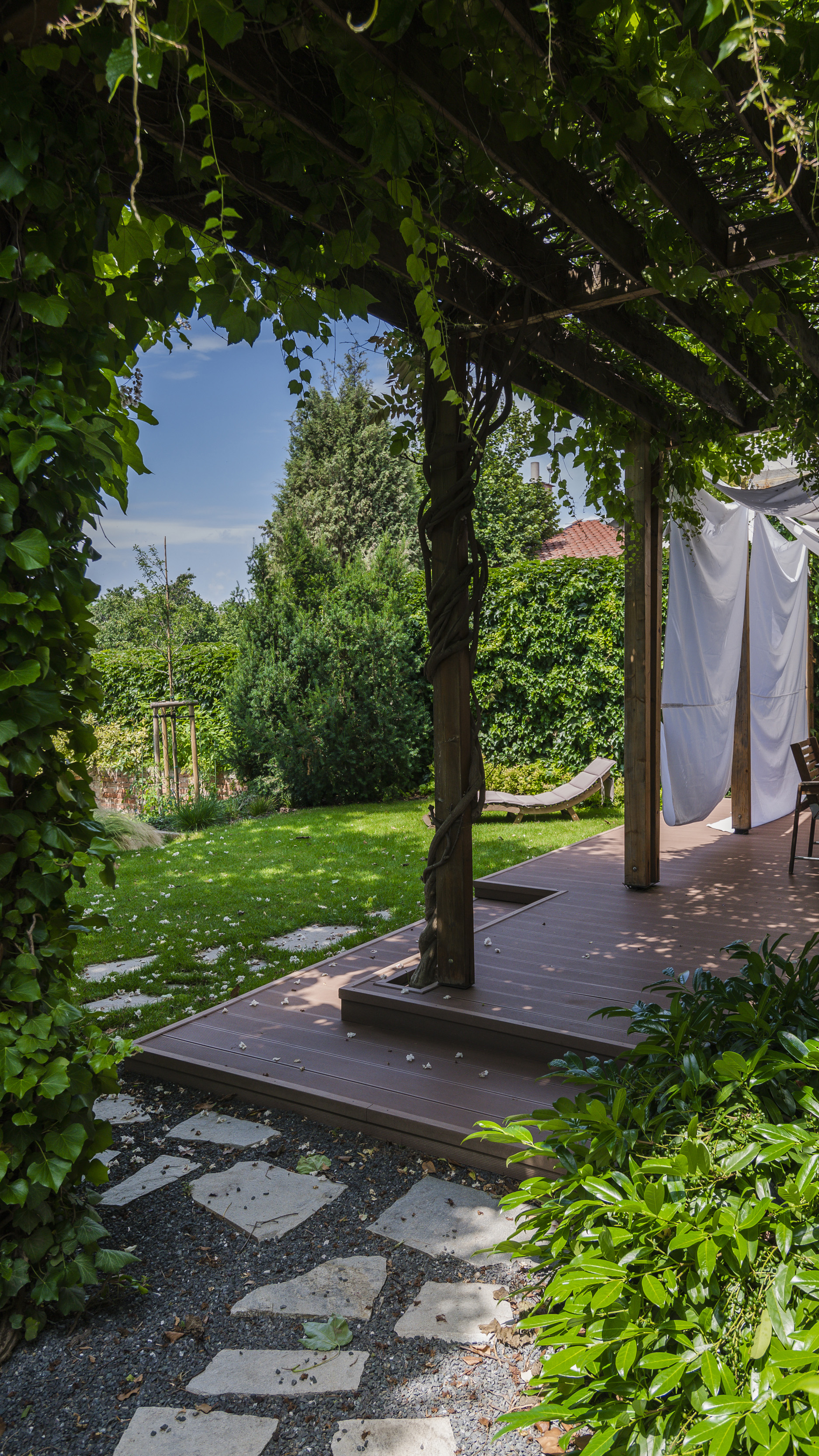 Záhradnické služby Gardenproject Pezinok - profesionálne záhrady 2